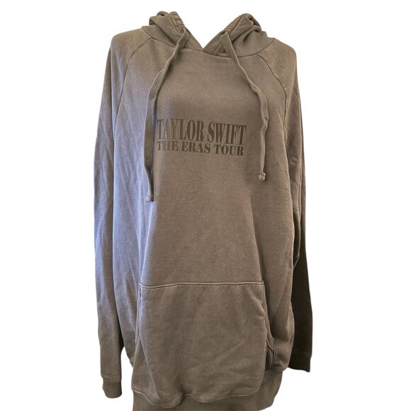 Taylor Swift The Eras 2023 Tour Hoodie, Official, Size Medium, Oversized - Picture 1 of 5